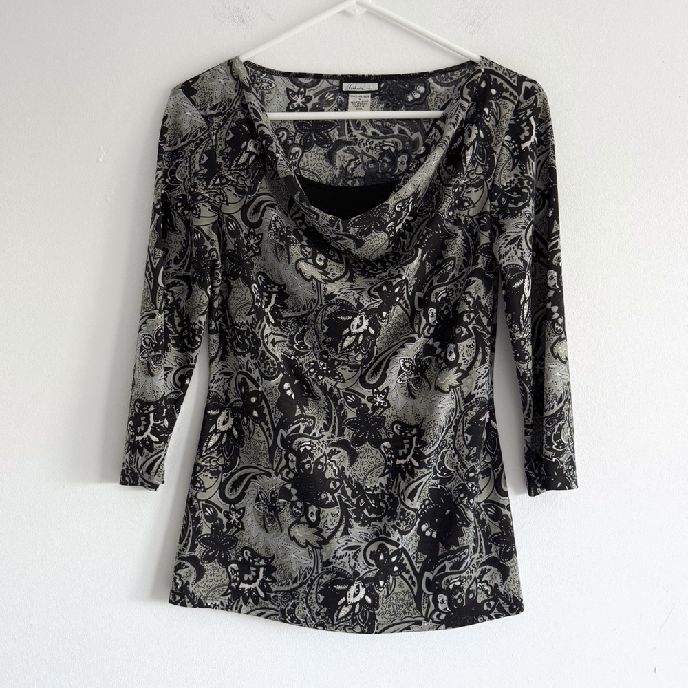 90s Believe Black & White Cowl Neck Floral Top